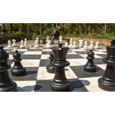 Chess pieces outdoors in plastic Gigant